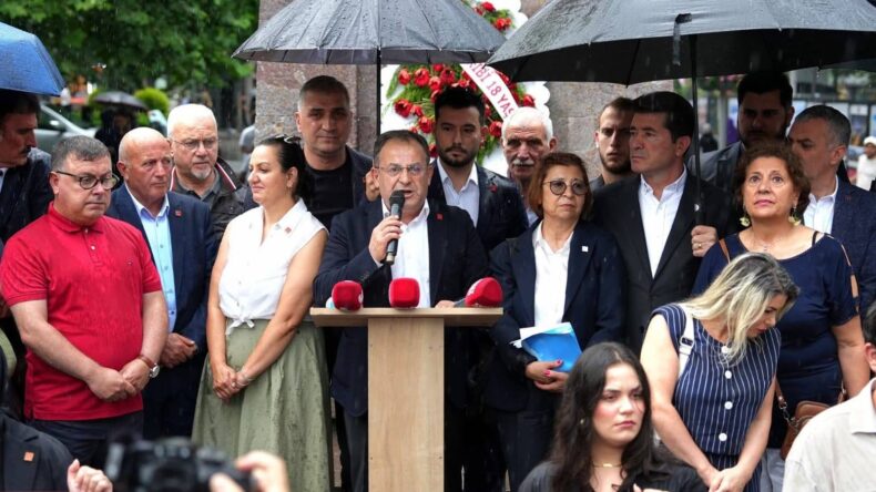 Mustafa Bak: “Mehmet Murat Çalık Başkanımız derhal serbest bırakılmalıdır”