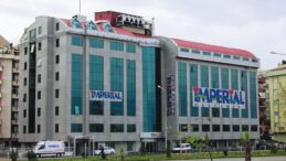 Özel İmperial Hastanesi 18 Yaşında