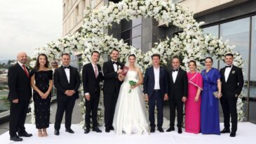 Başkan Erol Sayın, kızını evlendirdi