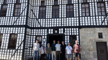 “130 yıldır 6 Kuşak Aynı Evde Yaşıyor”