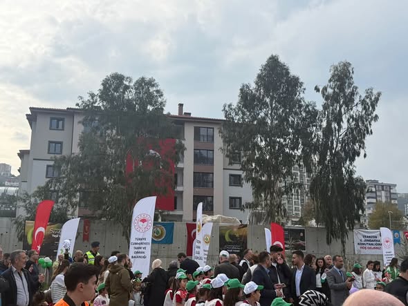 Emre Şahin Köroğlu: “Yöneticilik toplumun her kesimini temsil edenleri kamu adına birleştirmeyi gerektirir”