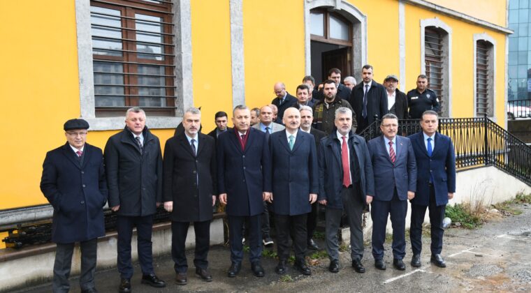 TARİHİ OKUL BİNASI GENÇLİK KÜTÜPHANESİ’NE DÖNÜŞÜYOR